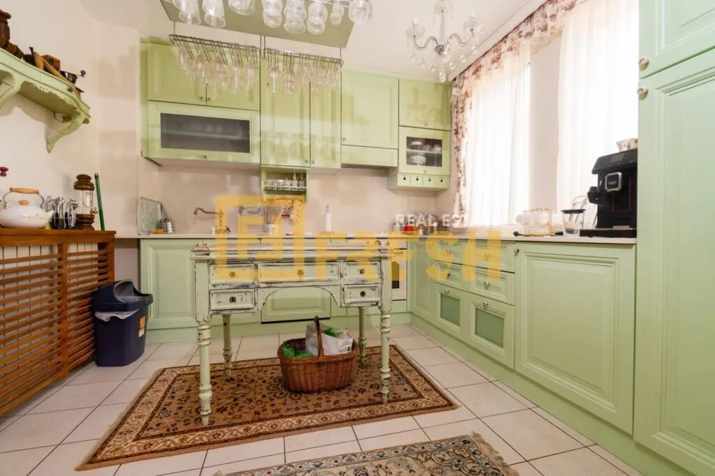 Rent, house, 150m², Gorica C, Podgorica
