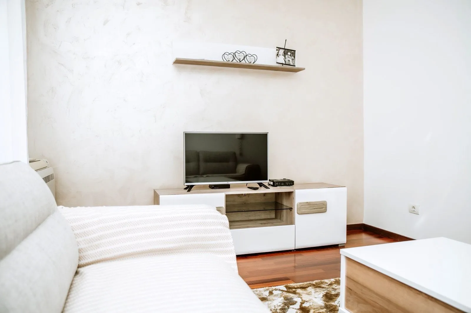 Rent, two bedroom apartment, 68m², City Kvart, Podgorica