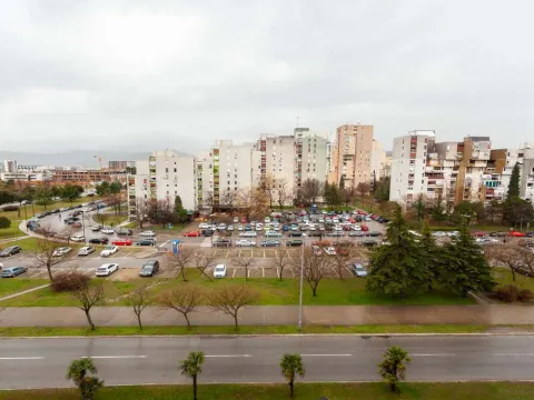 Rent, two bedroom apartment, 69m², Preko Morače, Podgorica - image 17