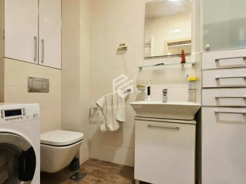 Sale, two bedroom apartment, 66m², City Kvart, Podgorica - image 9