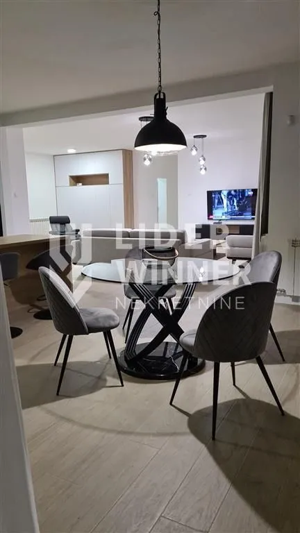 Sale, four bedroom apartment, 145m², Savski Venac, Beograd