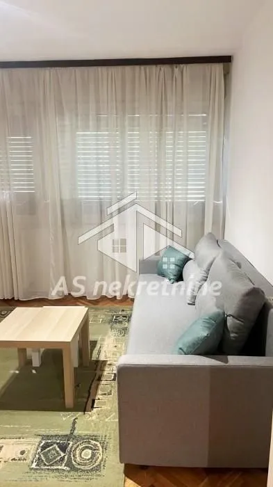 Izdavanje, stan, 62m², Novi Beograd Blok 33, Novi Beograd Sve Podlokacije