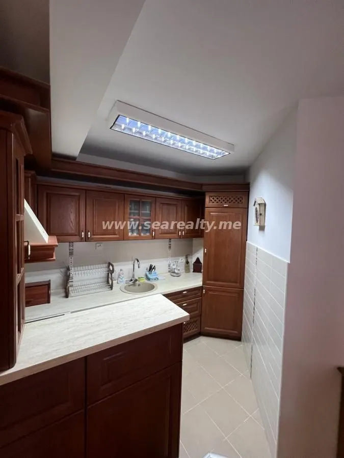 Rent, apartment, 53m², Centar, Budva