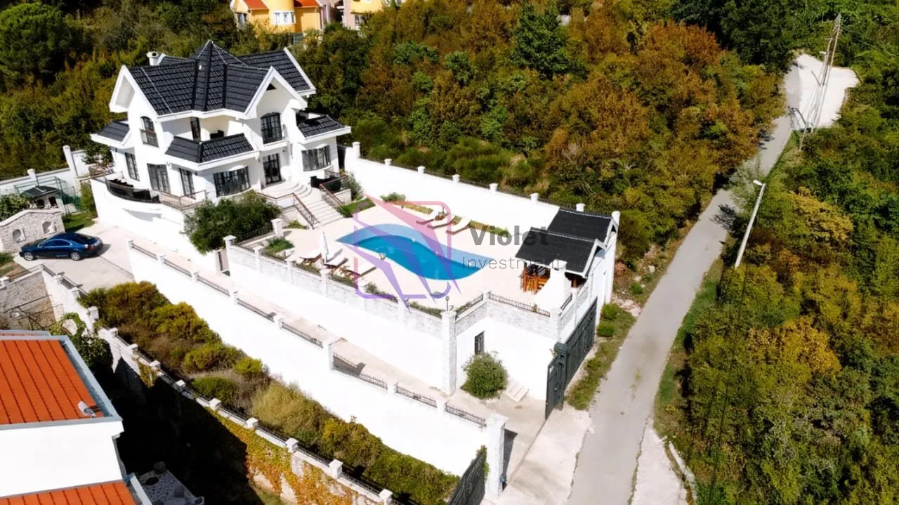 Izdavanje, kuća, 450m², Markovići, Budva