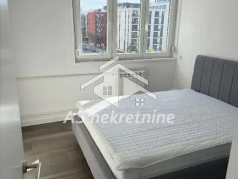 Izdavanje, četvorosoban stan, 80m², Savski Venac, Beograd - image 7