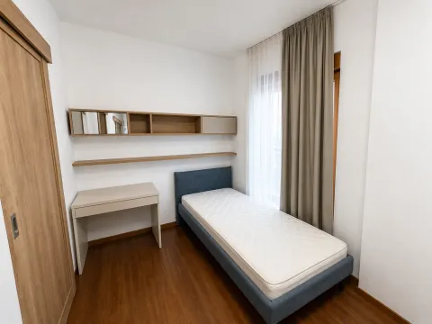 Izdavanje, trosoban stan, 90m², Master Kvart, Podgorica - image 5
