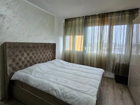 Rent, three bedroom apartment, 100m², Pejton, Podgorica - image 4
