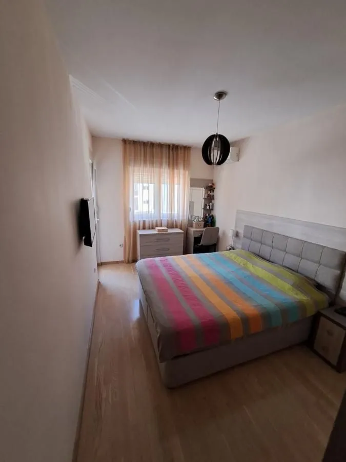 Prodaja, dvosoban stan, 72m², Podgorica, Crna Gora