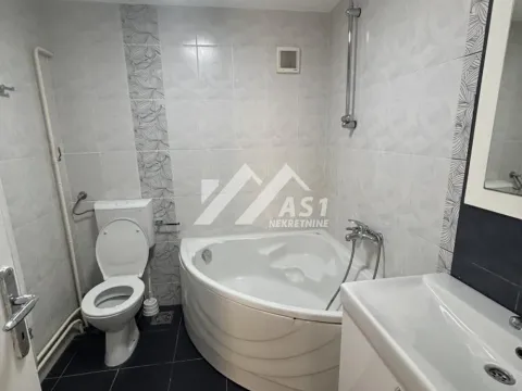 Rent, two bedroom apartment, 40m², Bulevar Oslobodjenja, Novi Sad Sve Podlokacije - image 9