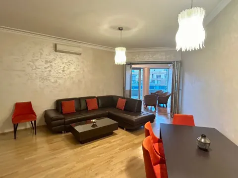 Izdavanje, dvosoban stan, 100m², Centar, Podgorica - image 3