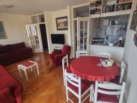 Prodaja, trosoban stan, 114m², Centar, Podgorica - image 8