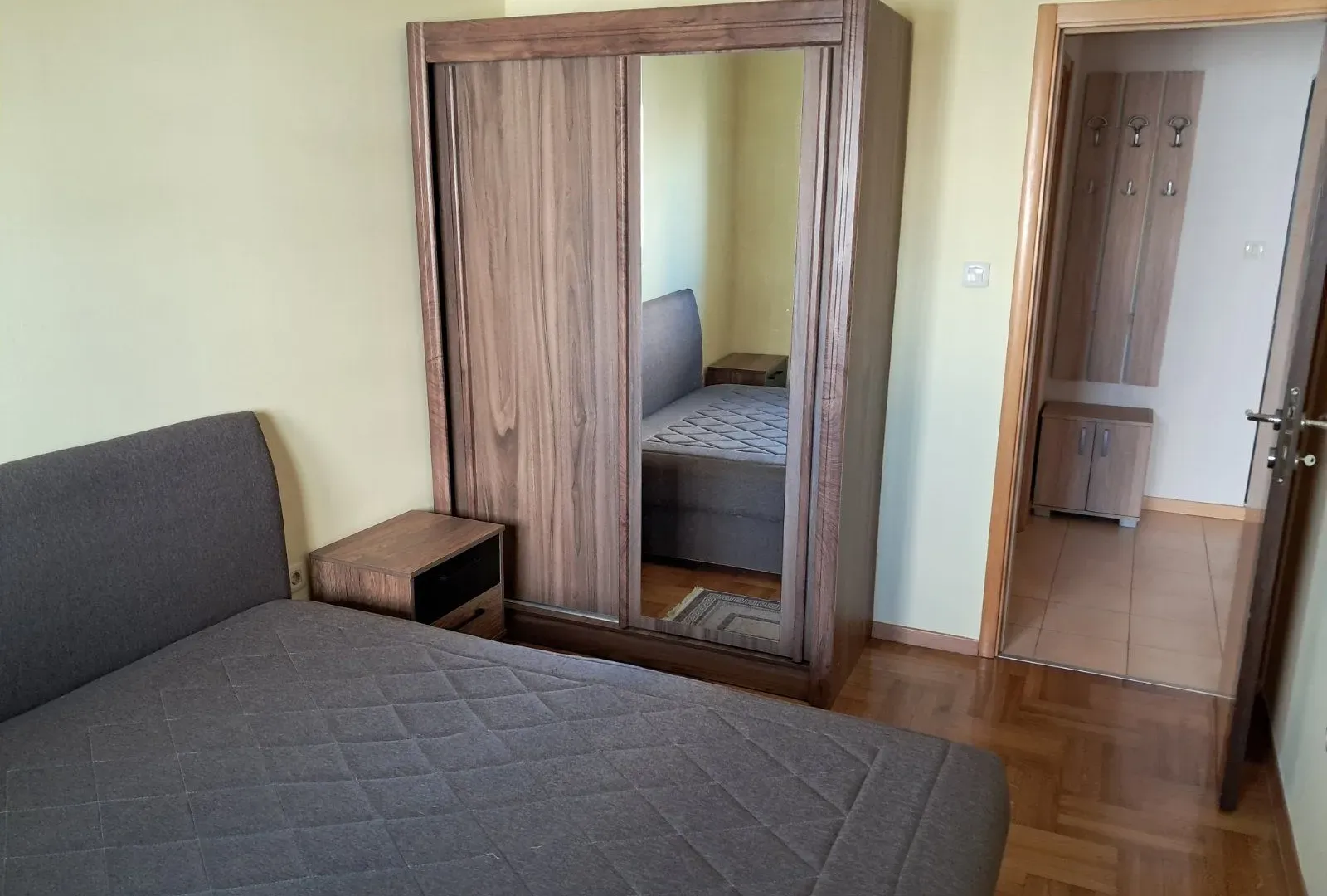 Izdavanje, stan, 52m², Podgorica, Crna Gora