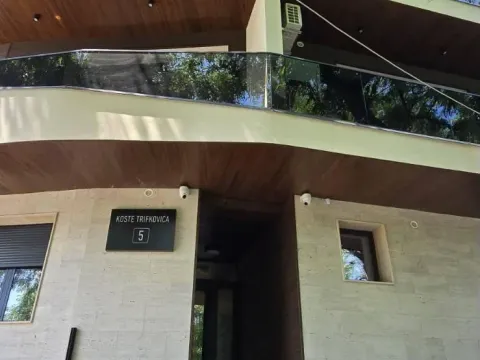 Izdavanje, trosoban stan, 82m², Olimp, Zvezdara Sve Podlokacije - image 20