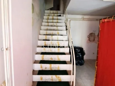 Rent, house, 200m², Čukarica, Beograd - image 10