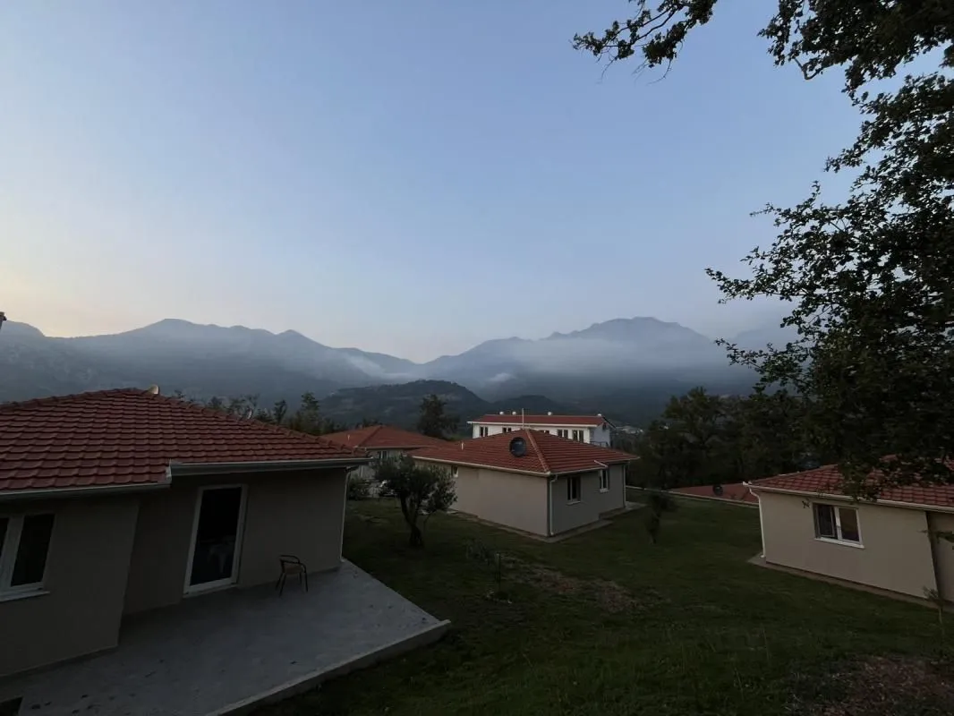 Rent, house, 120m², Župci, Bar