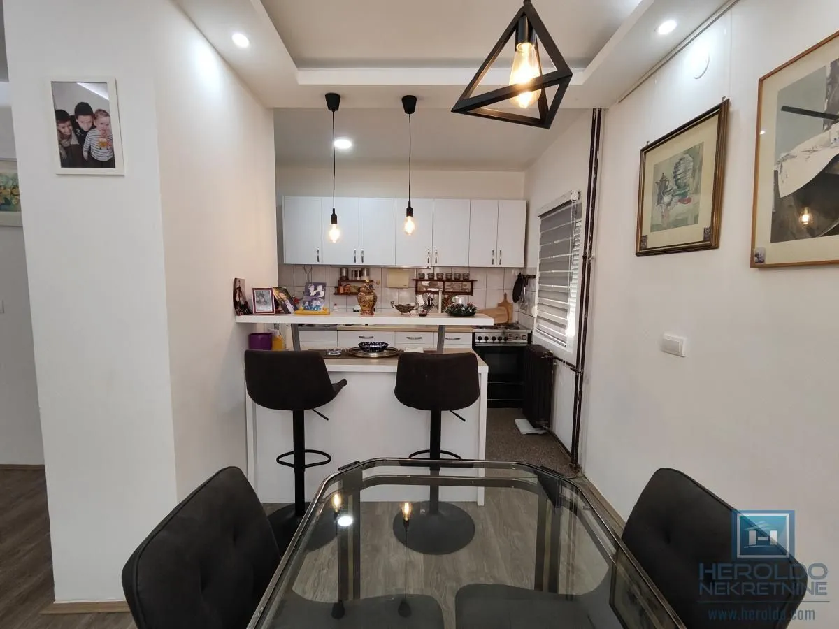 Prodaja, dvosoban stan, 67m², Sarina Medja, Jagodina