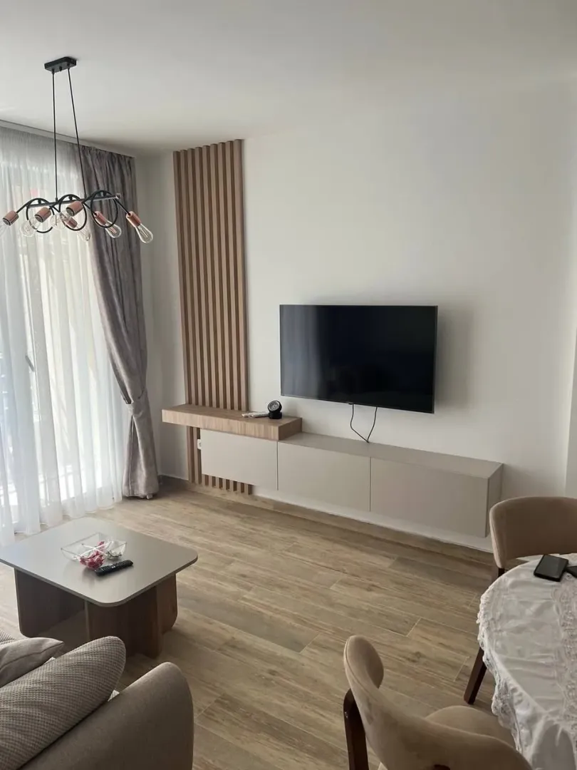 Rent, one bedroom apartment, 45m², Bečići, Budva