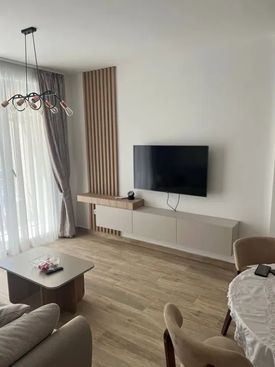 Rent, one bedroom apartment, 45m², Bečići, Budva