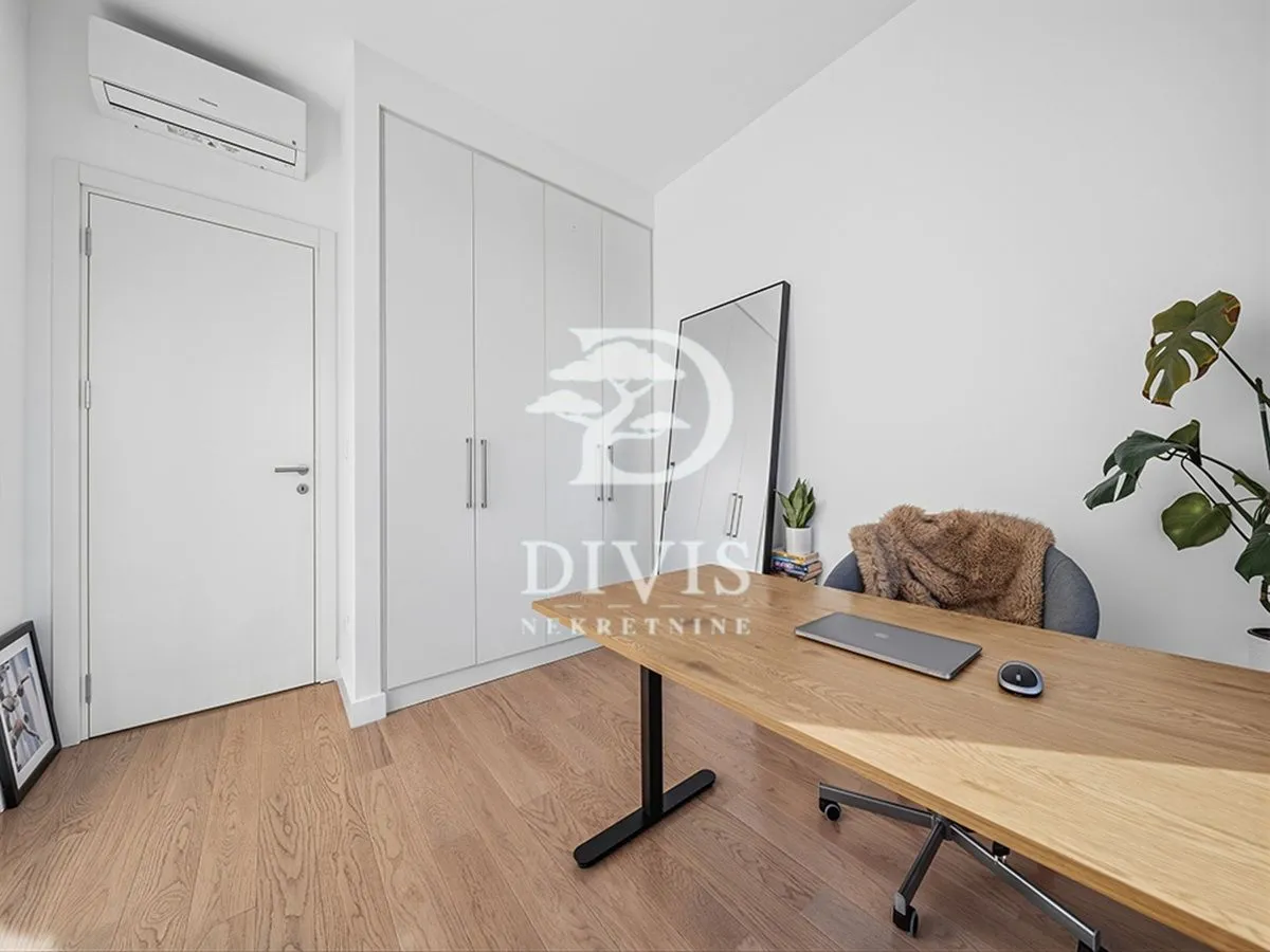 Prodaja, četvorosoban stan, 113m², Beograd Na Vodi, Beograd