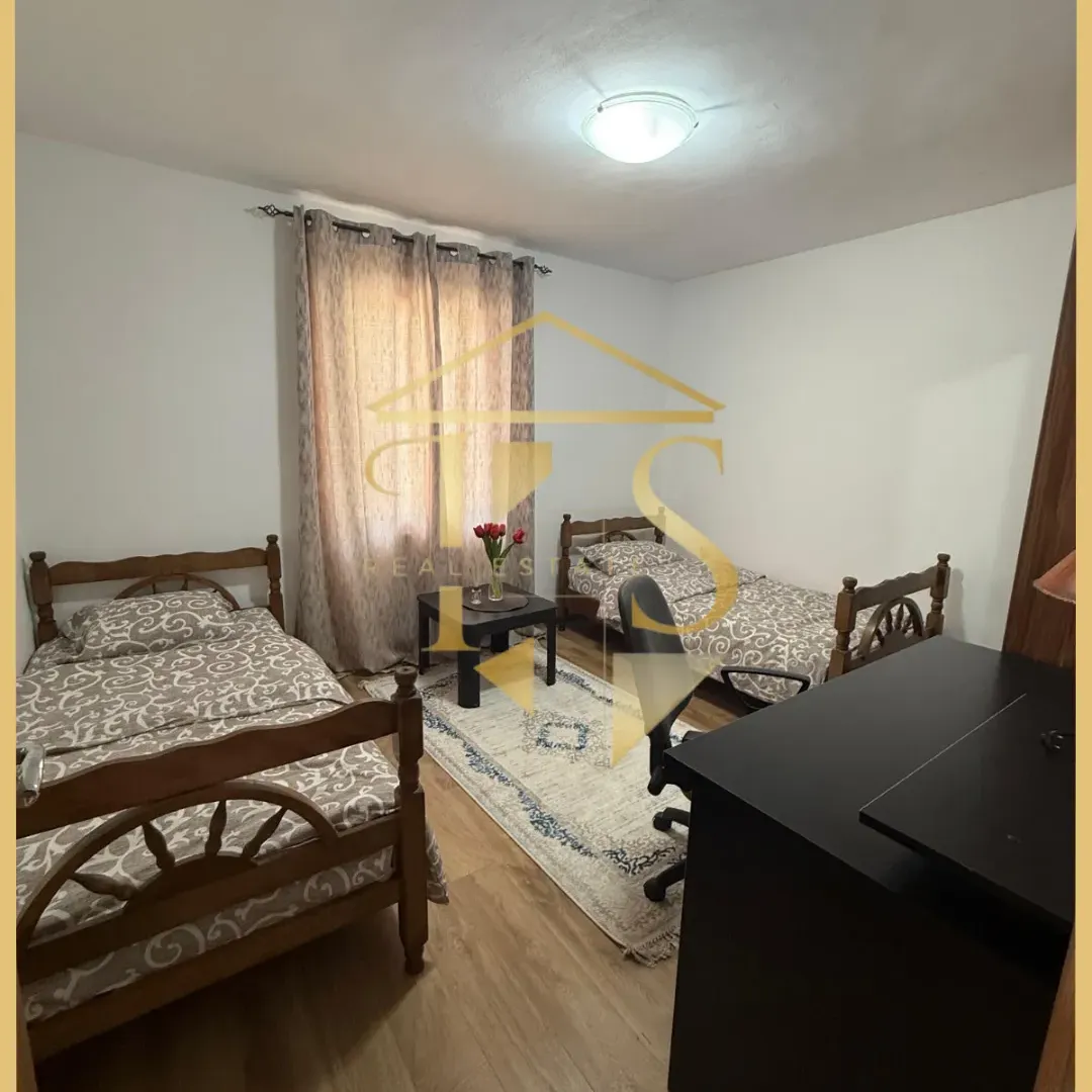 Izdavanje, jednosoban stan, 84m², Dumidran, Tivat
