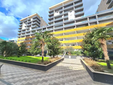 Sale, one bedroom apartment, 51m², Budva, Crna Gora - image 14