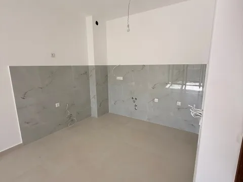 Sale, one bedroom apartment, 44m², Rozino, Budva - image 2