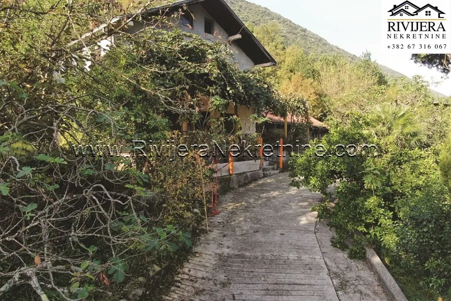 Prodaja, kuća, 160m², Sutorina, Herceg Novi