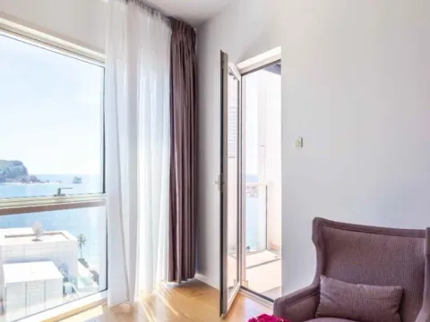 Izdavanje, jednosoban stan, 77m², Budva, Crna Gora - image 5