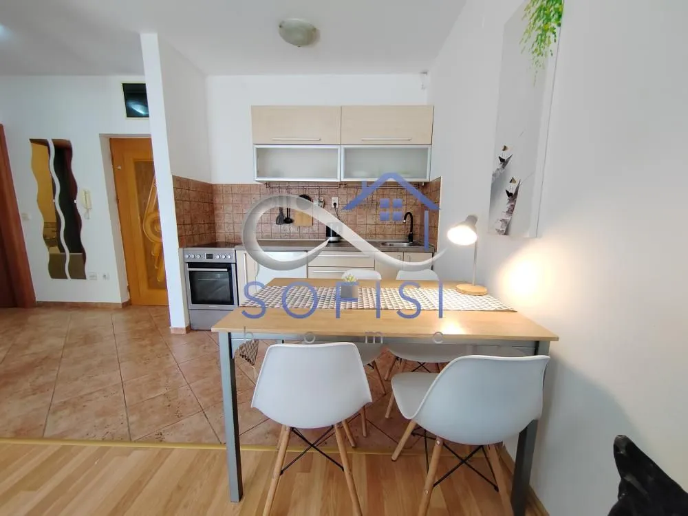 Izdavanje, jednosoban stan, 38m², Centar, Novi Sad