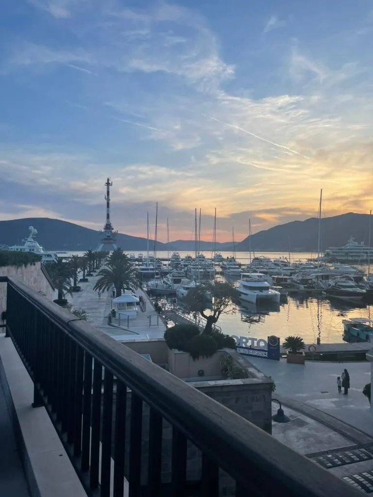 Rent, one bedroom apartment, 68m², Porto Montenegro, Tivat
