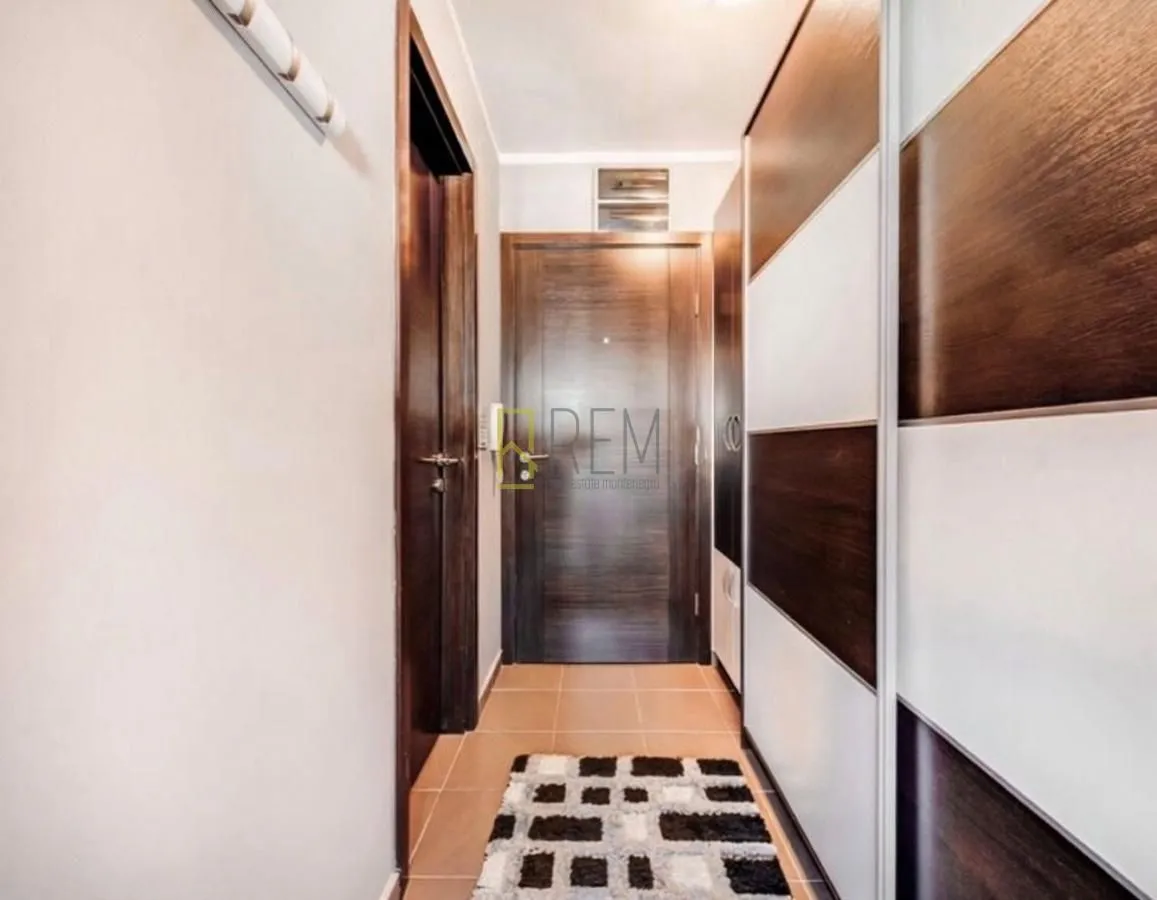 Prodaja, garsonjera, 28m², Blok 9, Podgorica