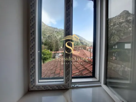 Izdavanje, jednosoban stan, 40m², Centar, Kotor - image 7