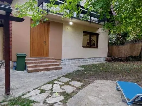 Izdavanje, kuća, 160m², Savski Venac, Beograd - image 18