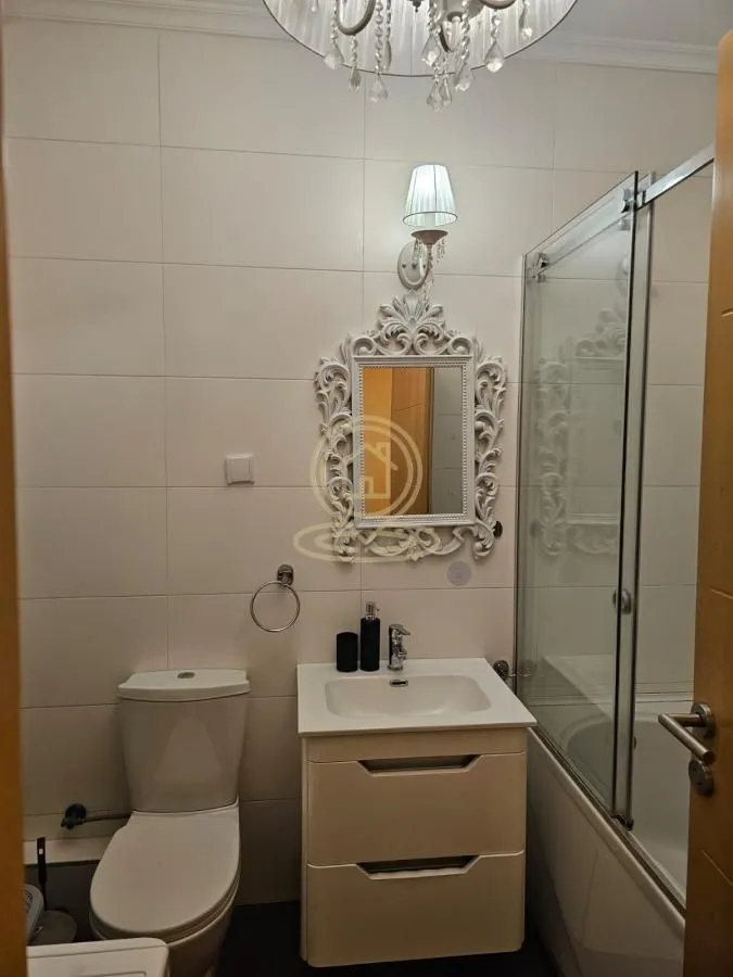Rent, four bedroom apartment, 97m², Vračar Sve Podlokacije, Beograd