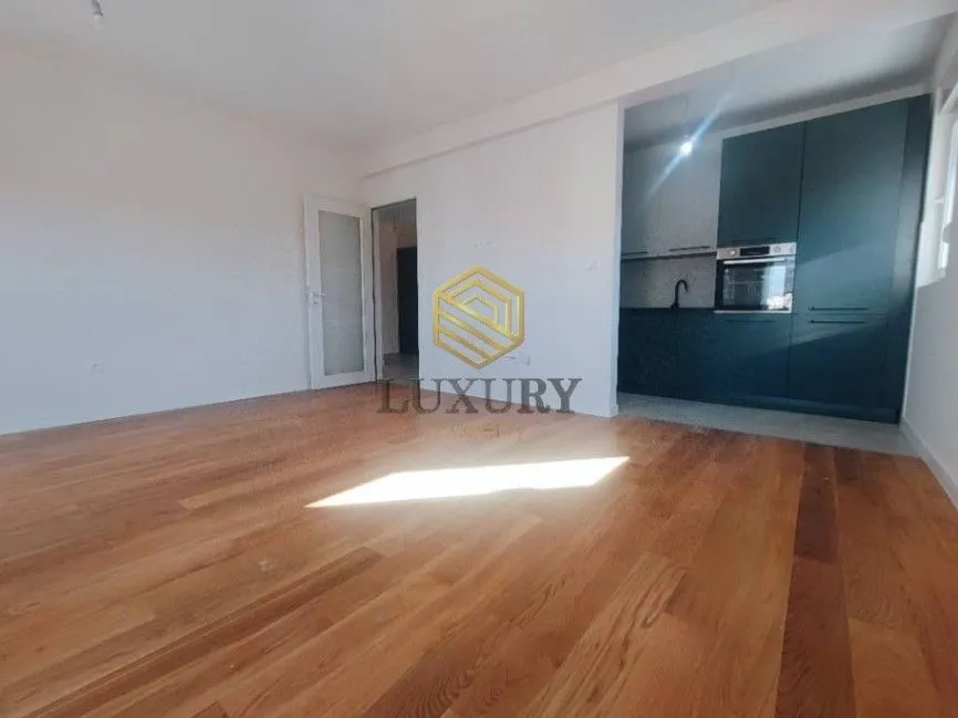 Rent, two bedroom apartment, 75m², Central Point, Podgorica