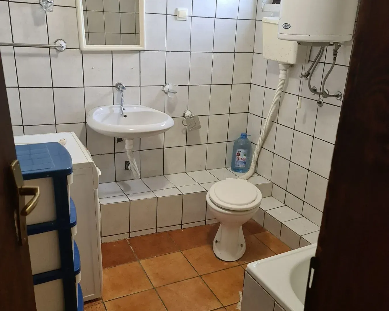 Rent, studio apartment, 40m², Tološi, Podgorica