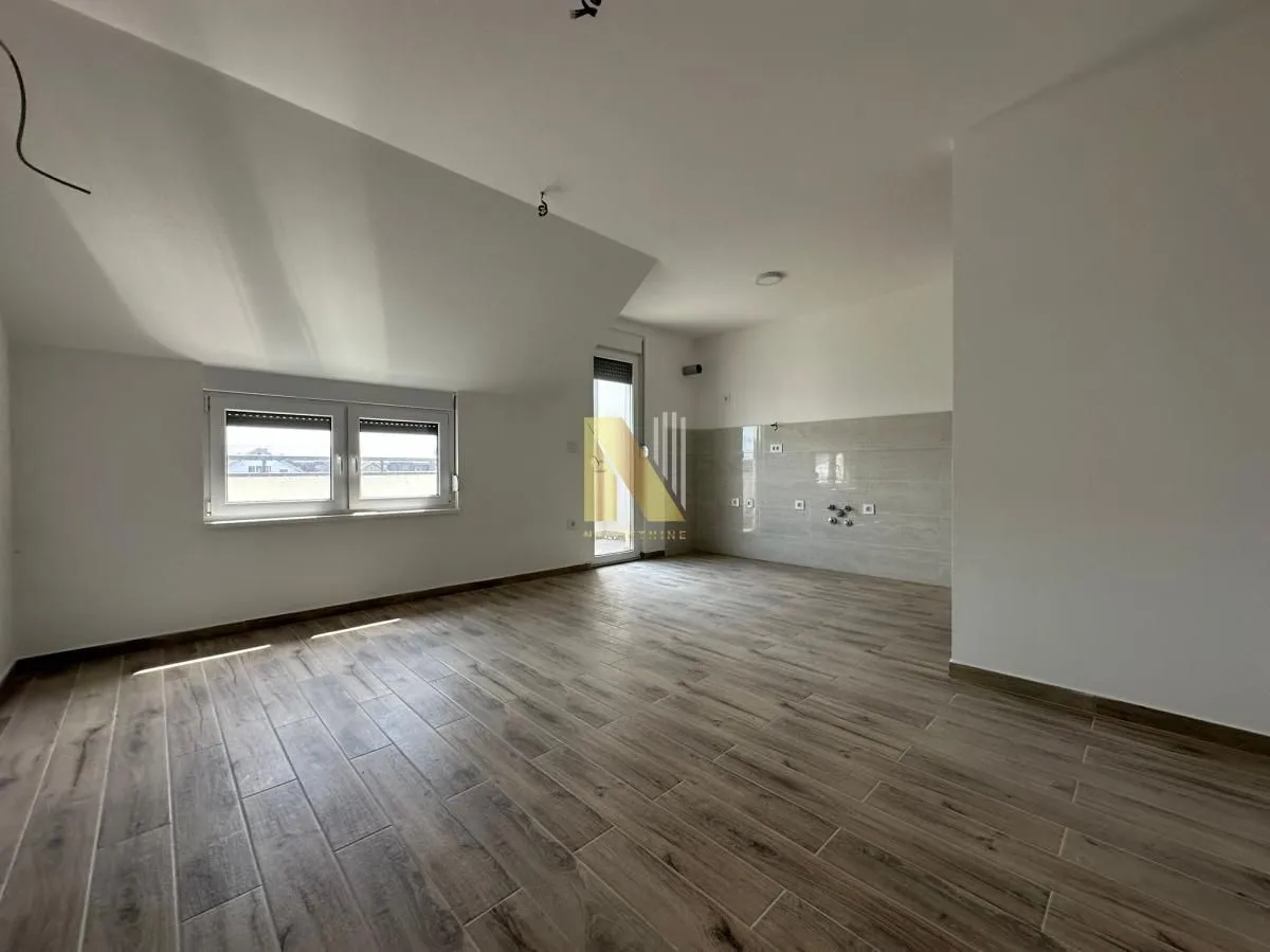 Prodaja, četvorosoban stan, 86m², Veternička rampa, Novi Sad Sve Podlokacije