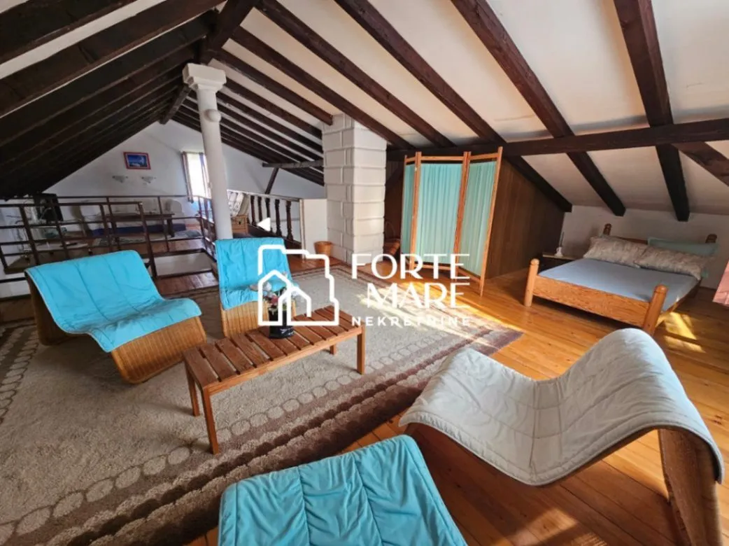Prodaja, dvosoban stan, 115m², Tivat, Crna Gora