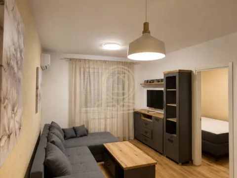 Izdavanje, dvosoban stan, 38m², Čubura, Beograd - image 1