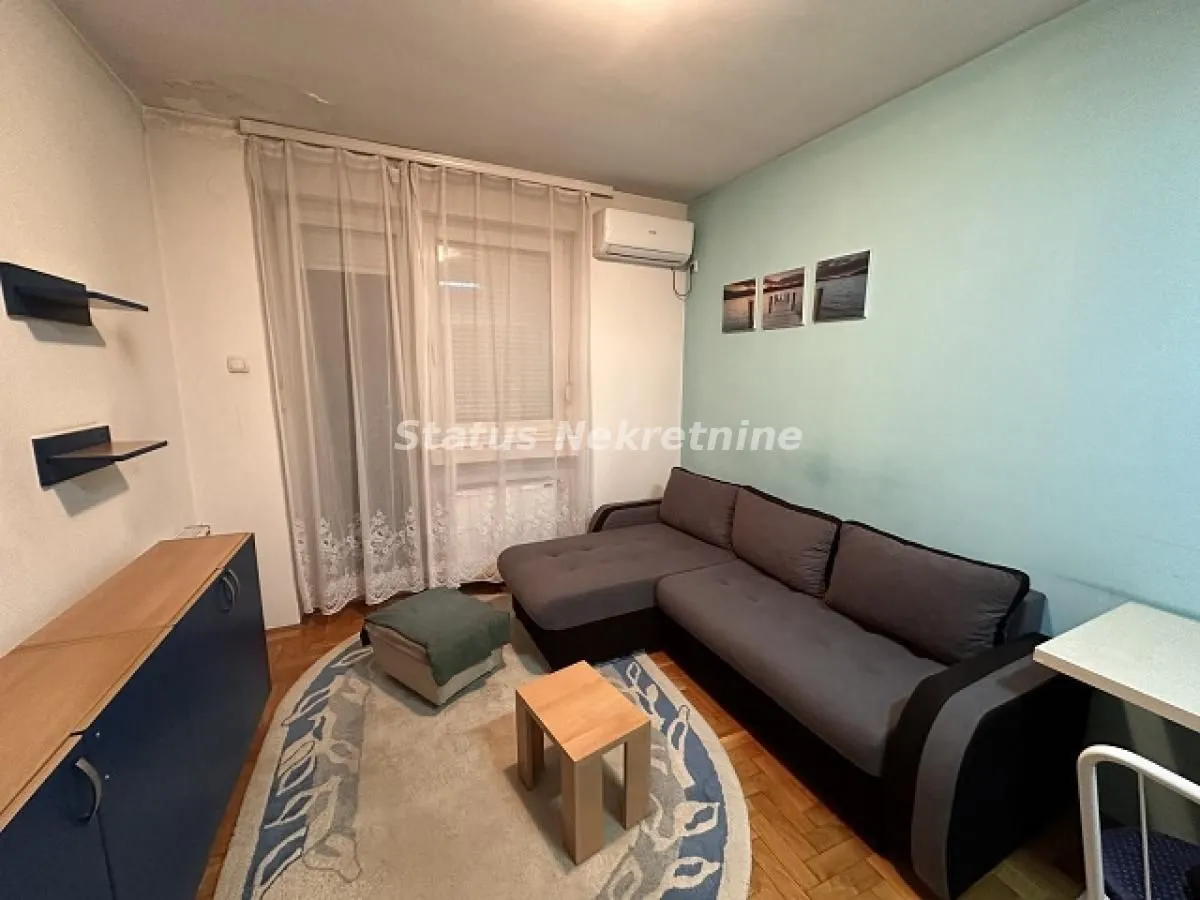 Rent, studio apartment, 25m², Centar, Novi Sad
