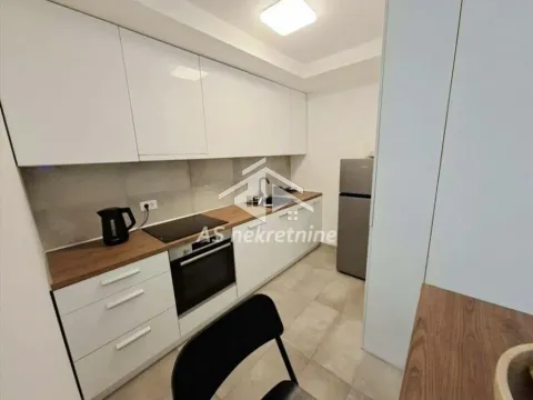 Izdavanje, četvorosoban stan, 80m², Tašmajdan, Palilula Sve Podlokacije - image 9