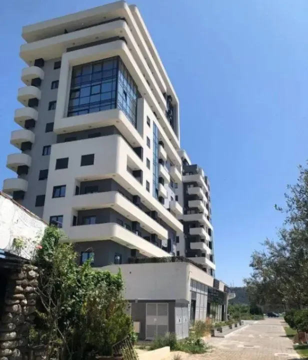 Sale, one bedroom apartment, 52m², Centar, Bar