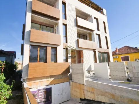 Prodaja, dvosoban stan, 71m², Stari Aerodrom, Podgorica - image 11