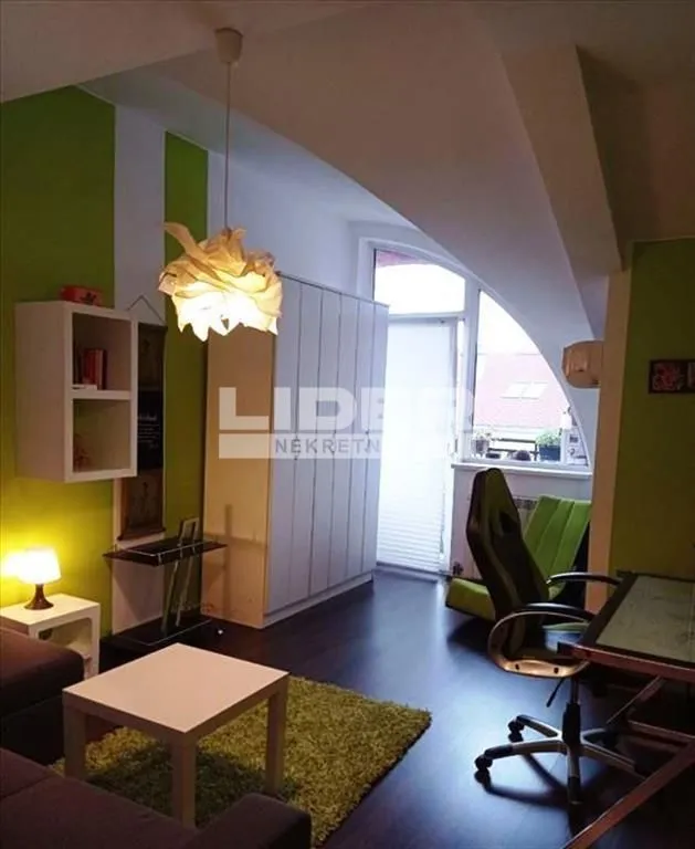 Sale, three bedroom apartment, 133m², Uciteljsko Naselje, Zvezdara Sve Podlokacije