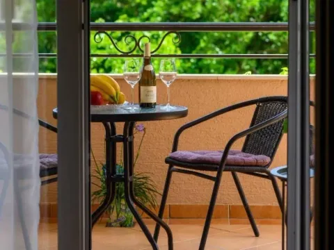 Rent, two bedroom apartment, 60m², Bečići, Budva - image 12