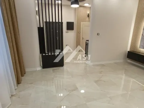 Izdavanje, poslovni prostor, 82m², Sajam, Novi Sad Sve Podlokacije - image 2