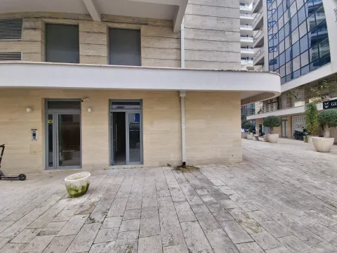 Rent, office space, 353m², Budva, Crna Gora - image 4