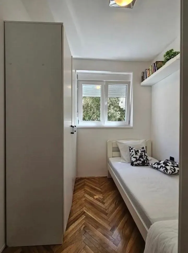 Sale, two bedroom apartment, 52m², Dubovica, Budva