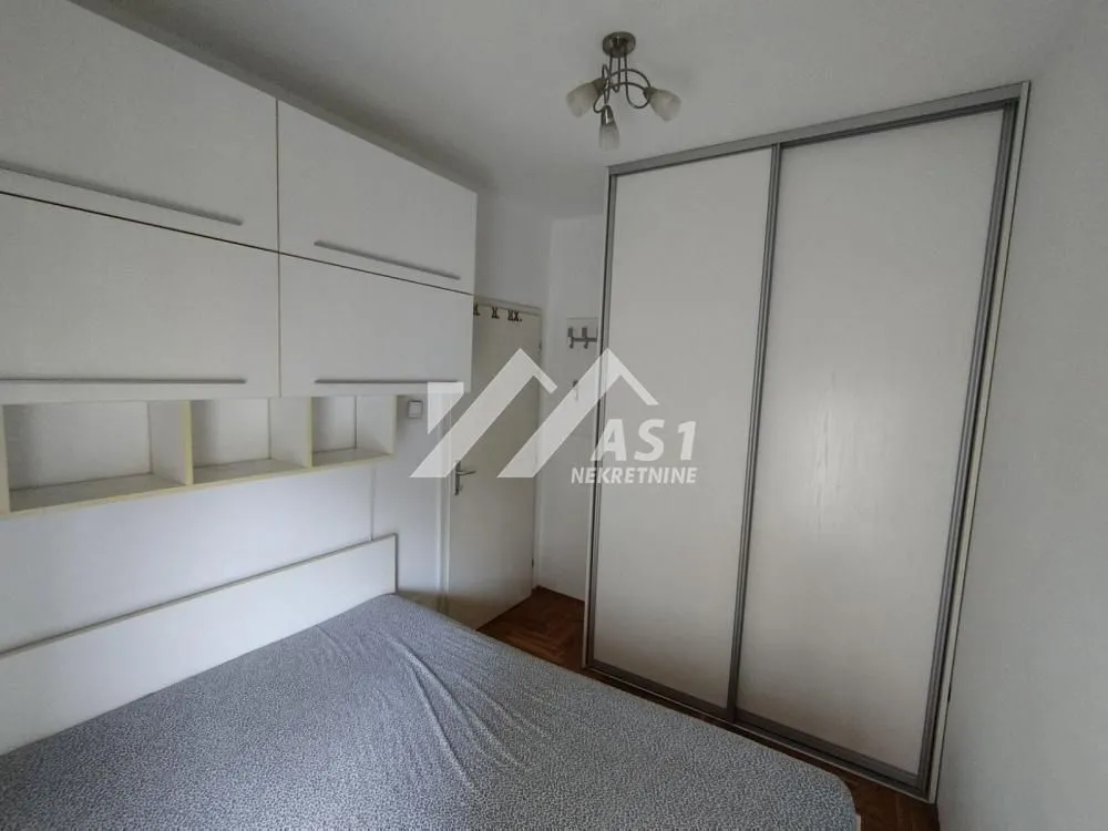 Izdavanje, dvosoban stan, 55m², Novo naselje, Novi Sad