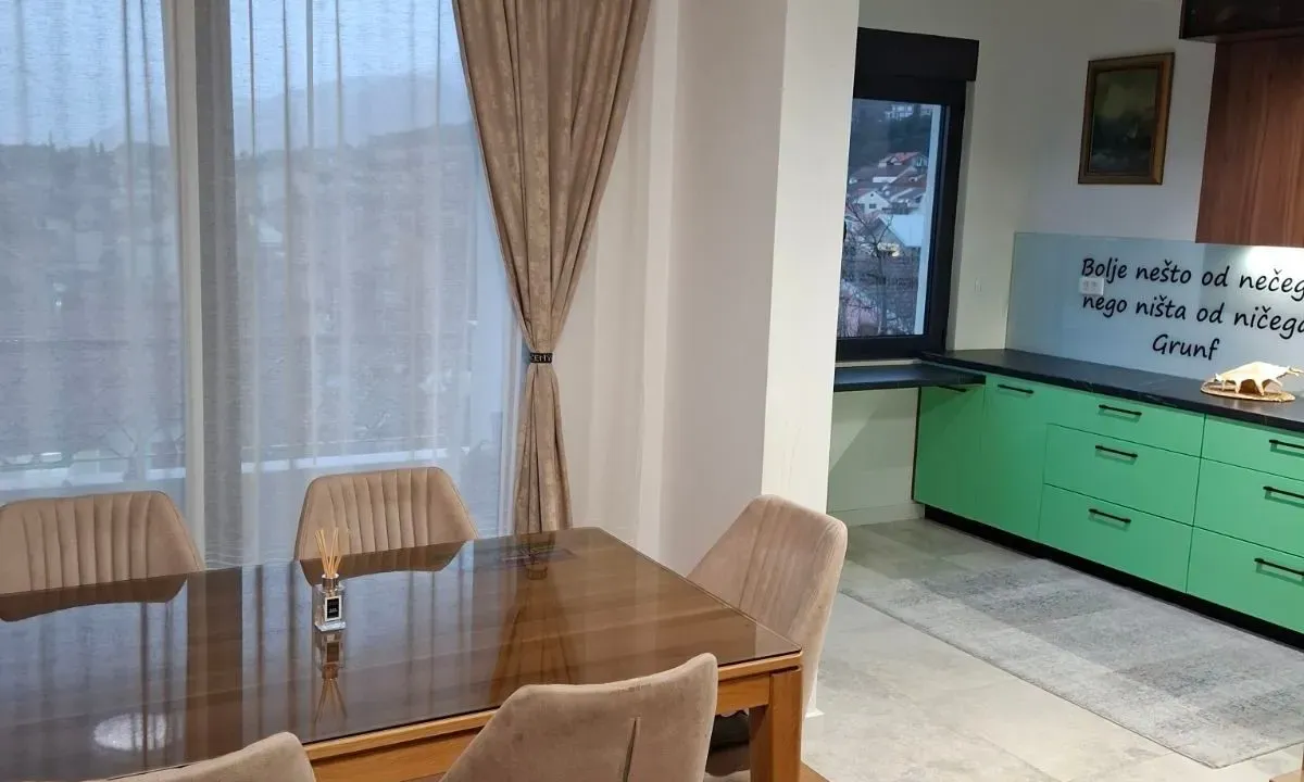 Rent, two bedroom apartment, 70m², Kalimanj, Tivat